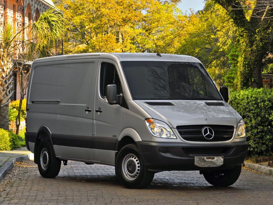  Mercedes-Benz Sprinter 2500 Cargo 2006 года  (фото 1 из 6)